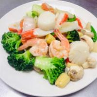 Seafood Delight · Mixed seafood sauteed with assorted vegetables in light wine sauce. 