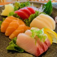 Sashimi Regular · 12 pieces of chef choice sashimi.