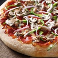 Romeo’s Deluxe Pizza · Pepperoni, sausage, green peppers, red onions, mushrooms, Wisconsin cheese blend, and origin...