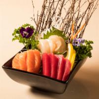 Salmon Sashimi · 6pieces.