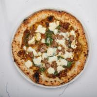 Roberto Pizza · Extra virgin olive oil, pistachio puree, Italian sausage, fresh mozzarella, smoked Buffalo m...