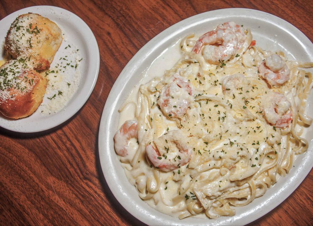 Shrimp Fettuccine Alfredo · 