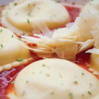 4 Cheese Ravioli Catering · Ravioli with marinara sauce stuffed with ricotta, Parmesan, asiago & Romano cheeses, topped ...