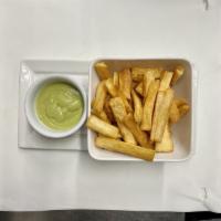 Yucca Frita · Fried yucca served with avocado sauce