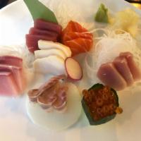 Sashimi  Lunch Deluxe  · Fresh raw fish sashimi 