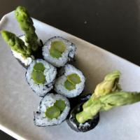 Asparagus Maki · Asparagus roll with seaweed on the outside.