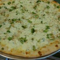 Chicken Alfredo Pizza · 