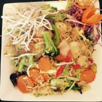 33. Chow Mein · Stir fried egg noodle with onions, celery, carrots, cabbages and bean sprouts.