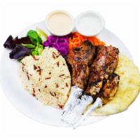 Pirzola · 4pc of juicy lamb chops seasoned and grilled to perfection.