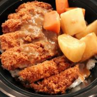 Curry Pork Tonkatsu Rice Bow 咖喱猪排饭 · Pork Tonkatsu, vegetable(Carrots and Potatoes),Rice, and curry sauce