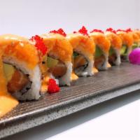 Salmon Lover Roll 三文鱼恋人 · Salmon, avocado inside and top with spicy salmon. red caviar and spicy mayo