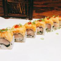 Spicy Girl Roll 辣妹卷 · Spicy salmon and jalapeno inside, top with fresh salmon.