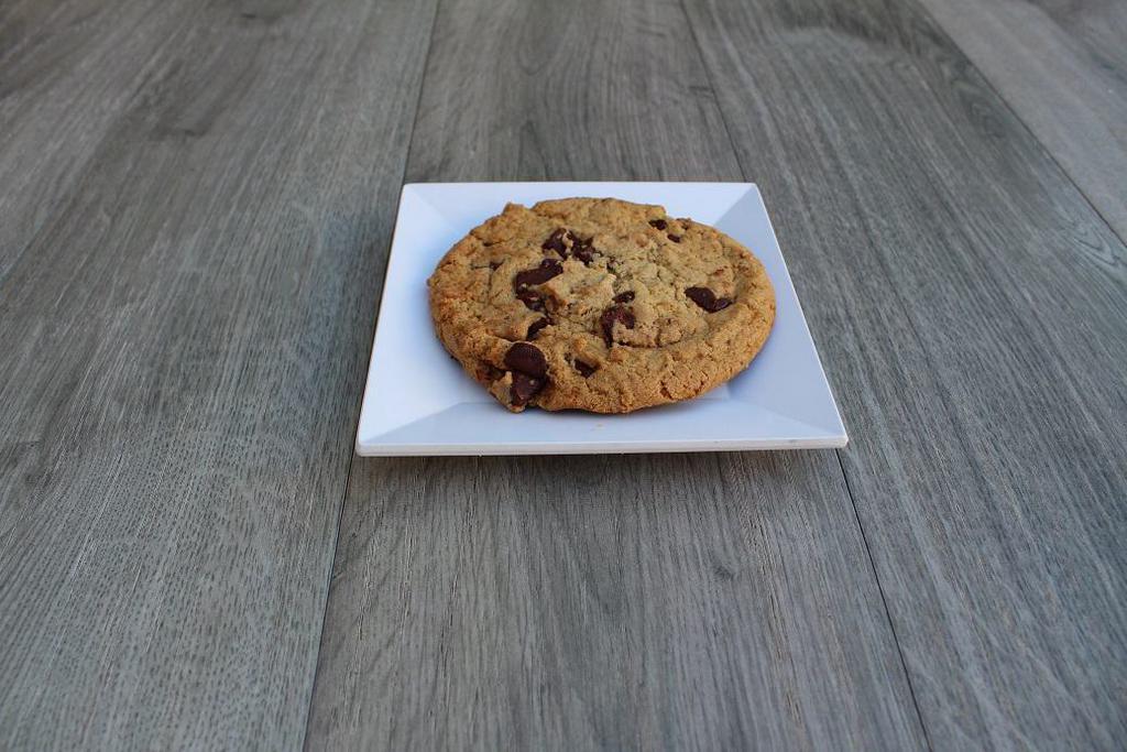 Cookie · Chocolate chip cookie