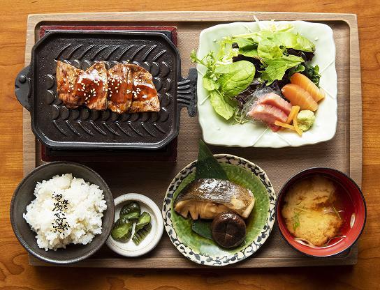 ABURIYA GOZEN · Grilled Washu Beef, served with 2 kinds of Sashimi, Simmered Black Cod, and Shiitake Mushroom.