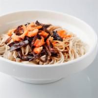 Noodle with Scallion Sauce 開陽䓤油拌麵 · 