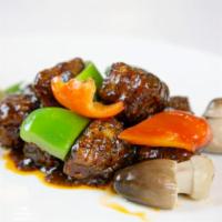 Diced Beef with Black Pepper Sauce 黑椒牛仔粒 · 
