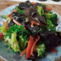 Broccoli with Szechuan Style · Spicy.