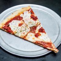 Fresh Mozzarella and Roasted Red Peppers Pizza · 
