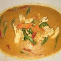083. Panang Curry · Panang curry paste with lime leaves in coconut milk and bell pepper. Served with steam rice.