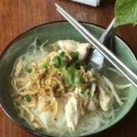 Street Noodle Soup · Gluten-free. Rice noodles in chicken, pork and vegetable broth with steamed bean sprouts, fr...