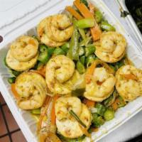 Shrimp Pasta Vera · Sauteed shrimp, bell peppers and jumbo shrimp in a cream sauce over penne pasta.