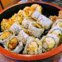 AMIGOS Combo · Tempura California 5pcs,
Crunch Roll 5pcs,
Veggie & Shrimp patty tempura roll 8pcs