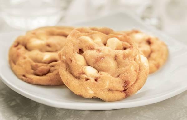 Macadamia Nut Cookie · 