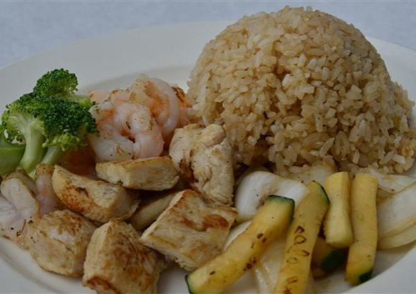 Hd7. Hibachi Chicken and Shrimp · Served with ginger salad, shrimp appetizer, hibachi vegetable and egg fried rice.