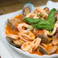 Vuelve La Vida - Seafood Special · Lobster, clams, fish, shrimp, calamari, scallop and mussel. 