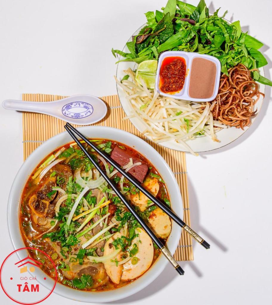 18. Hue Style Beef Noodle · Bun bo hue. Vemicelli with spicy soup, shark beef, tender beef, special flavor, lecture and basil.