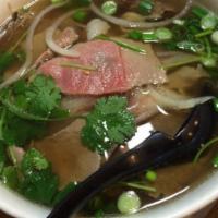 Rare Steak and Well Done Steak Noodle Soup · 