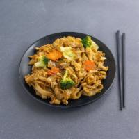 Pad Se-lew Chicken · Stir-fried fresh rice noodles, egg and broccoli with our delightful soy sauce.