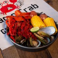 Combo 1 · Includes 1 lb. crawfish, 1 lb. mussels, 2 corns, 2 potatoes and 4 sausages slices.