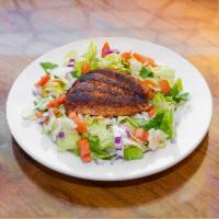 Grilled Salmon Garden Salad · 