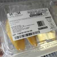 4 Units Precooked Venezuelan White Cheese Empanadas 5 oz. · 