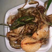 cebollitas · grilled green onions