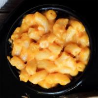 Mac 'n Cheese Quart · Serves 5-6.