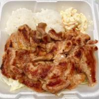 01 - BBQ Chicken · Served with white rice and macaroni salad.