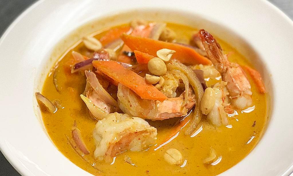 Massaman Curry Entree · Served with rice. Spicy coconut milk, tamarind, onions, carrots, potatoes and peanuts. 