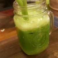 Super Green Juice · Kale, apple, ginger, parsley, celery and lemon.