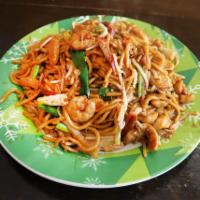 36. House Special Lo Mein · 