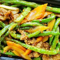 B4.Beef with string bean 豆仔牛 · 