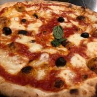 Margherita Pizza · Tomato, mozzarella and fresh basil and olives.