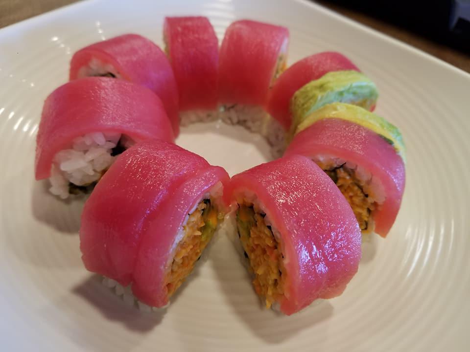 Tuna Avocado Roll · Sushi roll prepared with avocado.