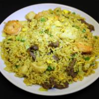 R5. Combination Curry Fried Rice · Chicken, beef and shrimp. Spicy.