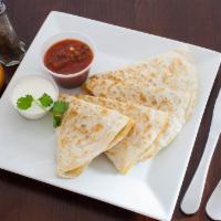 Steak Fajita Quesadilla · Fajita de Bistek