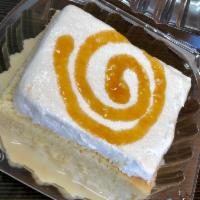 Tres leches cake · 