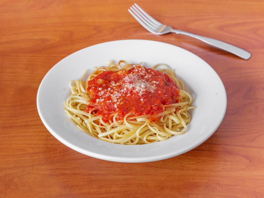 Kid's Linguini · With our homemade marinara sauce or butter. 