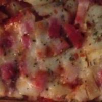 Hawaiian Thin Crust Pizza · 