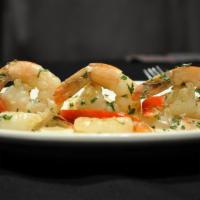 Camarones al Ajillo · Shrimps in garlic sauce. En miami or en el resto del mundo esta sigue siendo la forma mas ac...